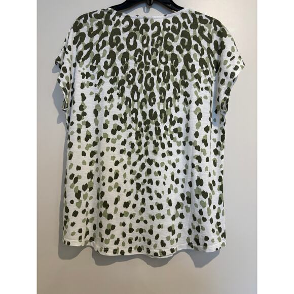 CHICO'S Stella Tee Summer Leopard Size 1 (M) Short Sleeve  Cotton Blend NEW - Picture 4 of 5